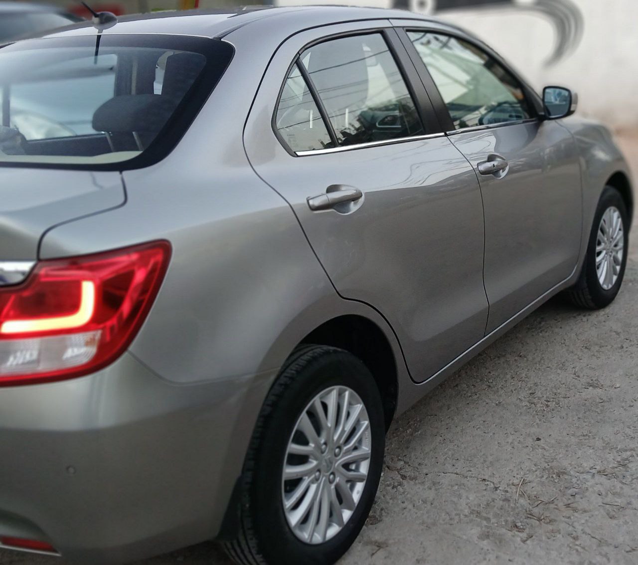 Suzuki Dzire